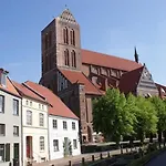 Semesterbostad Stadthaus Luebsche Burg - Abc326